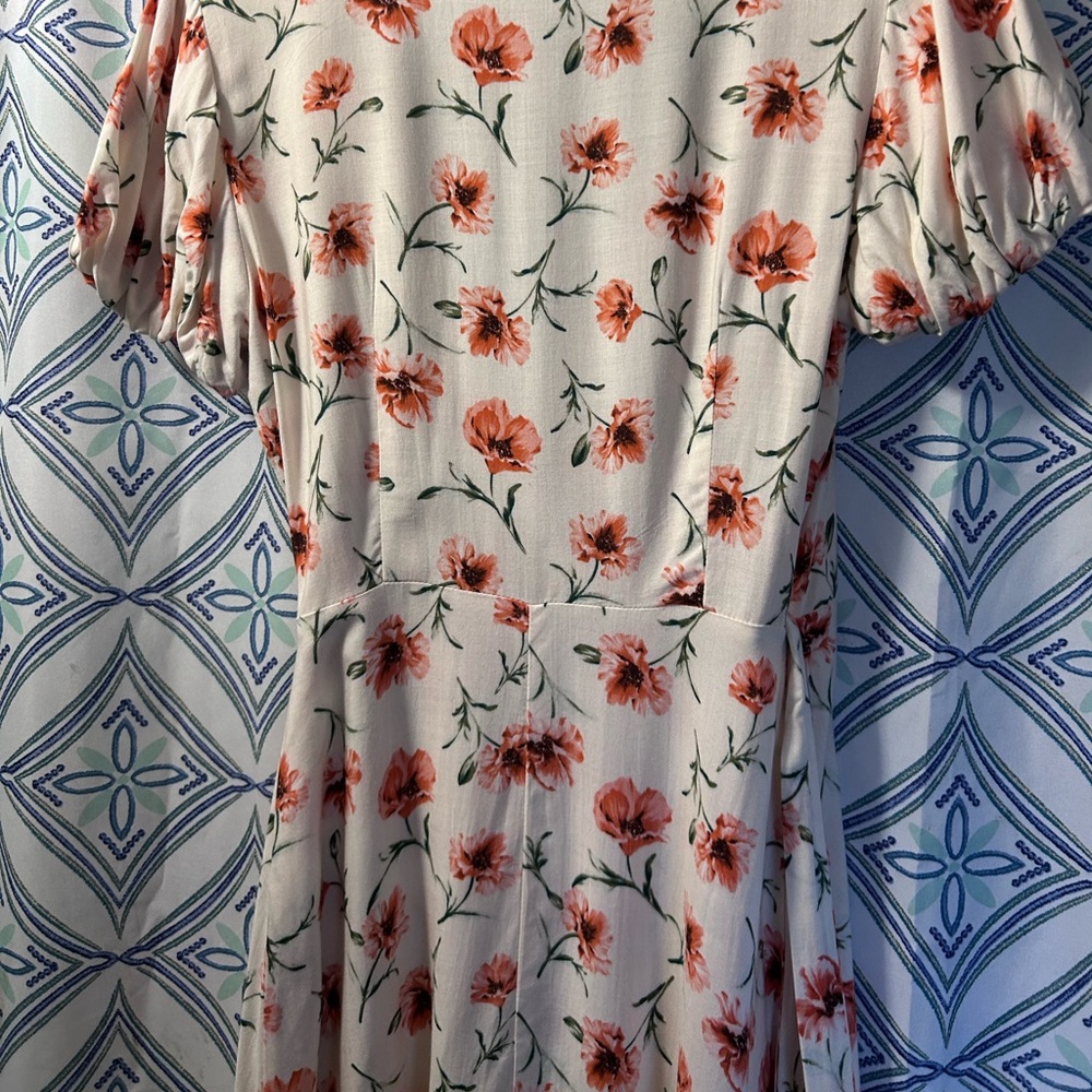 FOREVER 21 Floral Wrap Dress in Cream and Orange Print with Tie Waist - Picture 12 of 12
